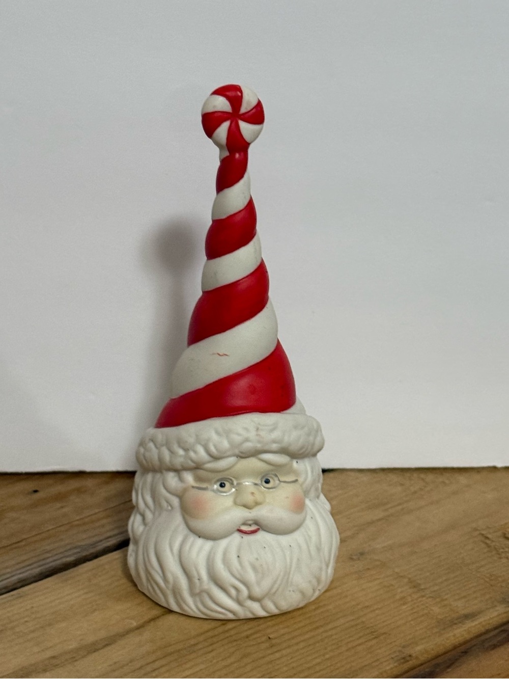 RETIRED Partylite Peppermint Bark Ceramic Santa Candle Snuffer 5.5 Inches Tall